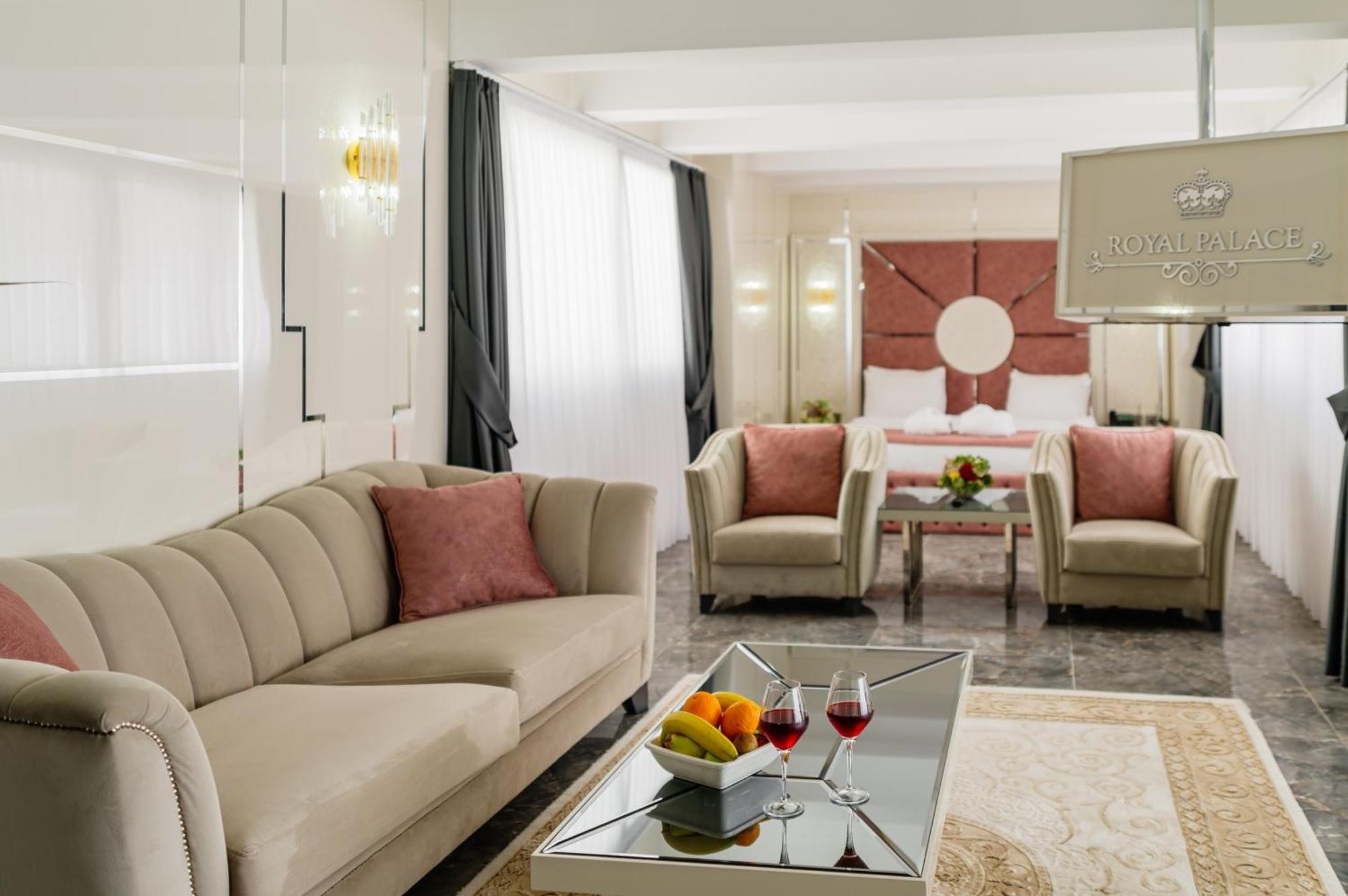 Royal Palace Hotel Никосия Экстерьер фото