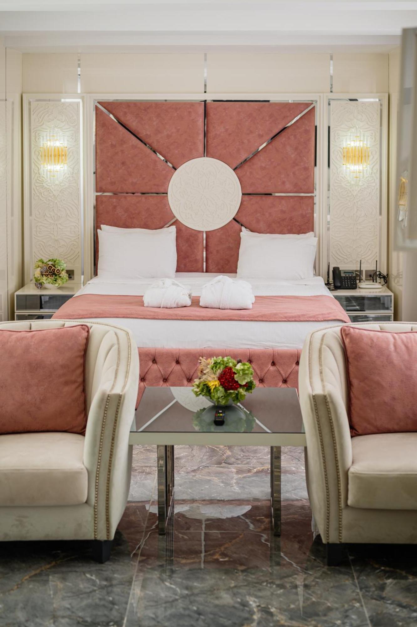 Royal Palace Hotel Никосия Экстерьер фото